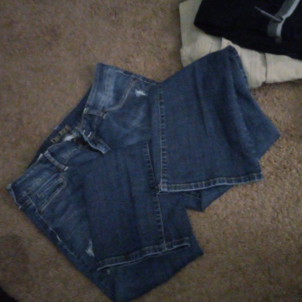 Jeans - Picture 2 of 4